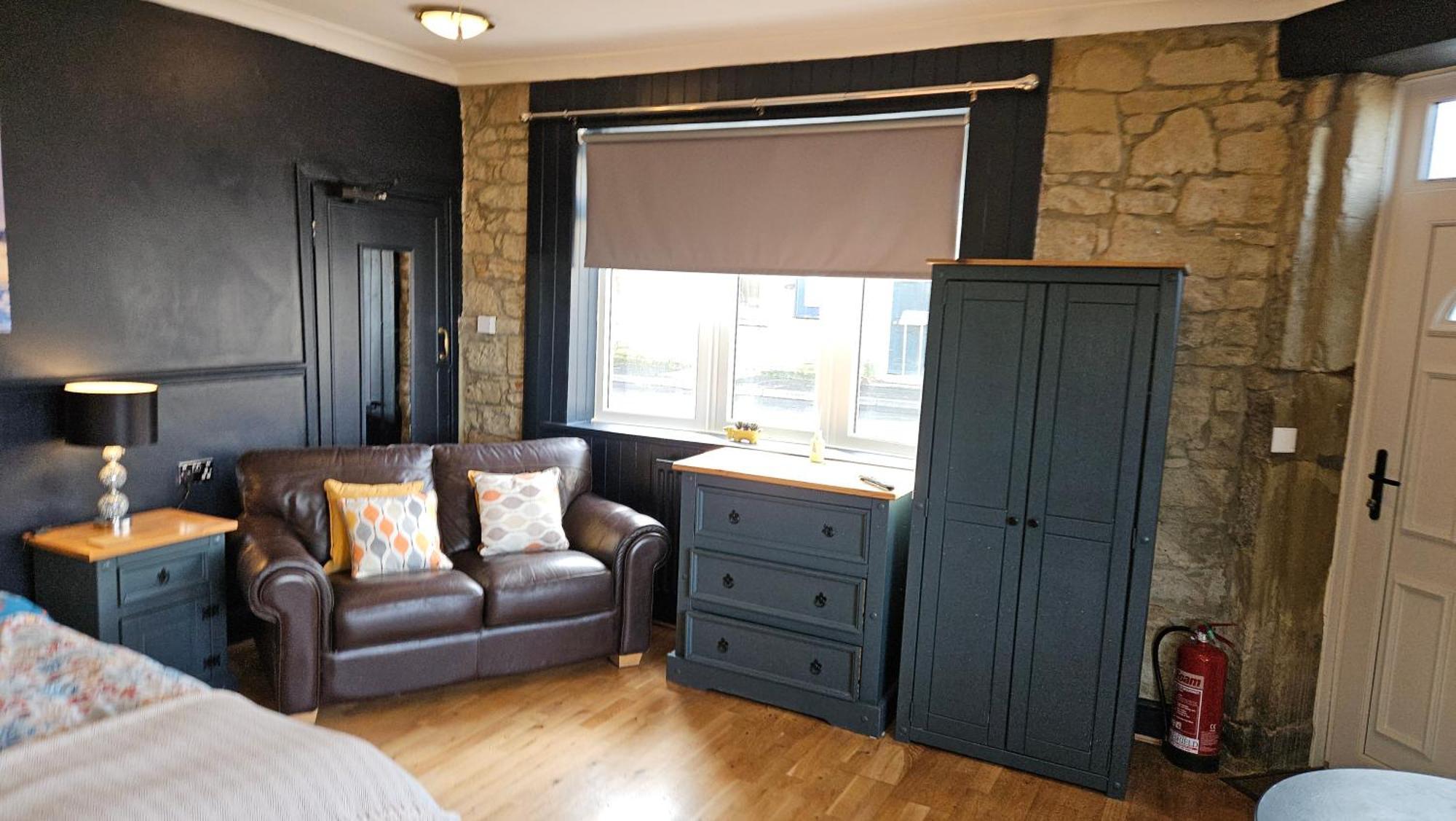 Amble Harbour Retreats Hotel Exterior photo